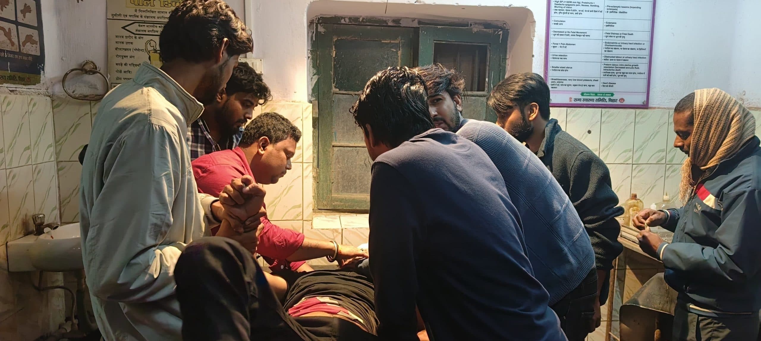 बाइक व साइकिल में टक्कर, दो घायल