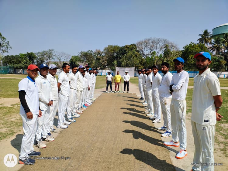 न्यू इंडिया क्रिकेट ने लिबर्टी क्रिकेट क्लब को चार विकेट से हराया