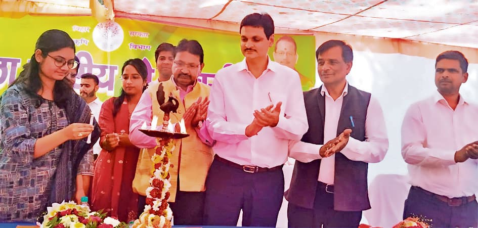 Buxar News: कृषि यंत्रों की जानकारी देना ही मेले का मुख्य उद्देश्य: अविनाश शंकर