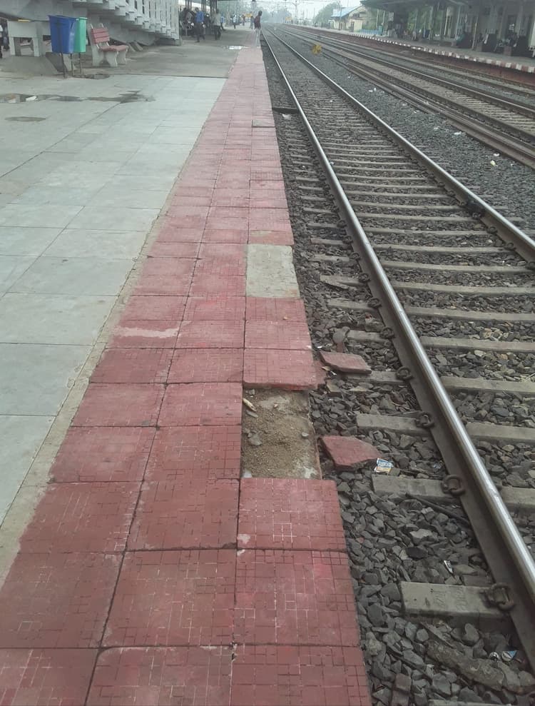 Gaya News : दो और तीन नंबर प्लेटफॉर्म पर लिया जायेगा मेगा ब्लॉक, काम होगा शुरू