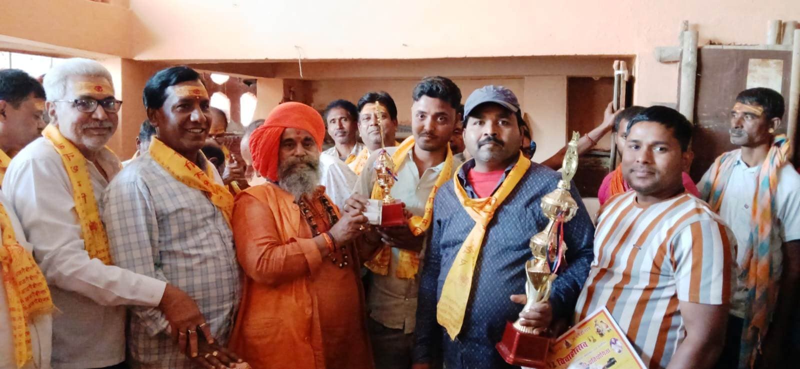 Bhagalpur News: झांकी के लिए टिंकू चौधरी को सर्वश्रेष्ठ कलाकार का पुरस्कार