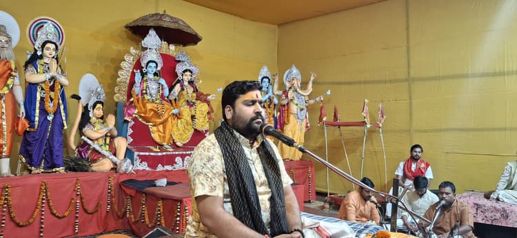 Bokaro News : यज्ञ करने से होता विश्व का कल्याण : लोकेशानंद