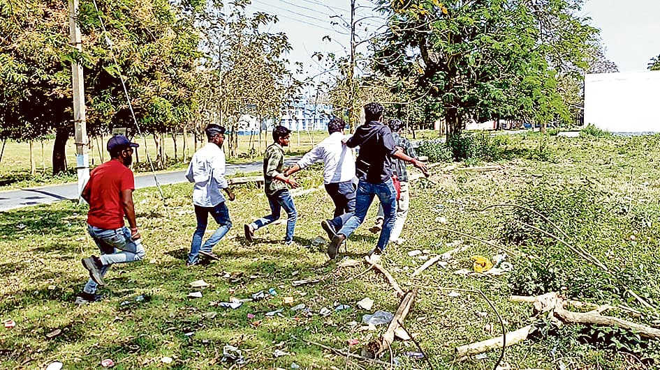 कल्याणी विवि : टीएमसीपी व एसएफआइ समर्थकों में झड़प, कई जख्मी