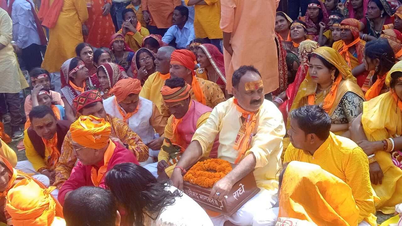 महलबाड़ी में महाविष्णु यज्ञ को लेकर भव्य कलशयात्रा