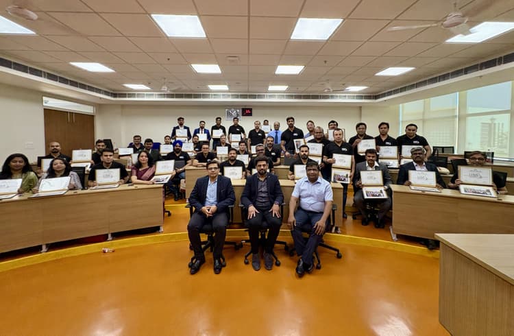 Ranchi news : सर्टिफिकेट प्रोग्राम के दूसरे बैच में बहुआयामी कौशल की मिली जानकारी