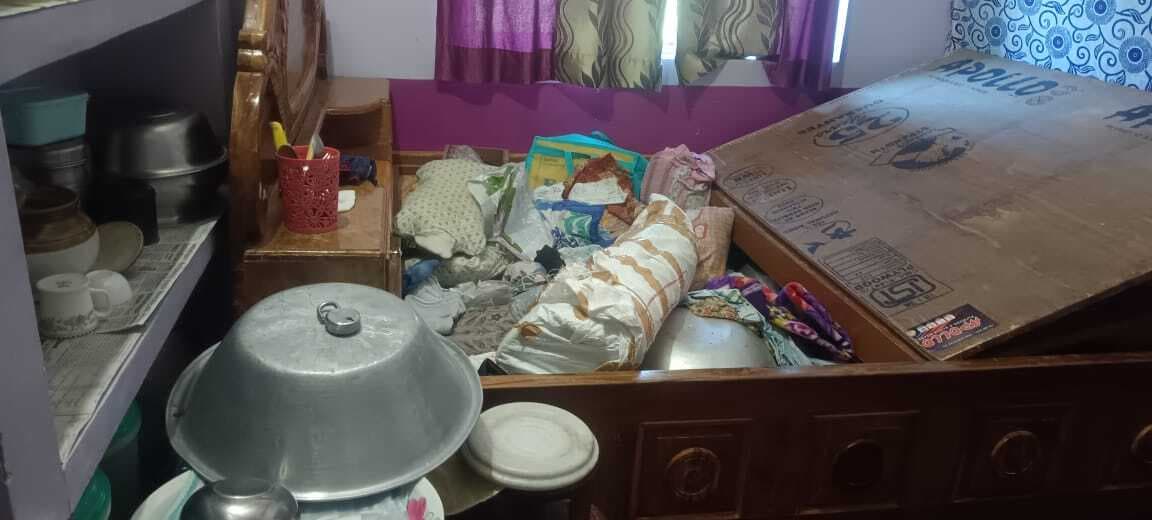 बथानी के दो घरों में भीषण चोरी