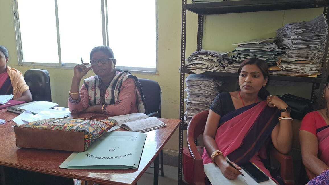 सेविकाओं को दी गयी पोषण ट्रैकर ऐप की जानकारी