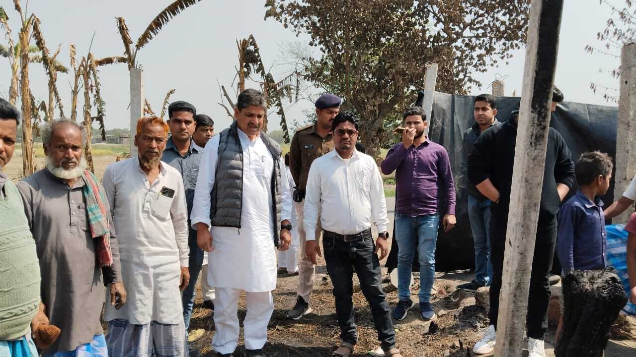 अग्नि पीड़तों से मिले सांसद