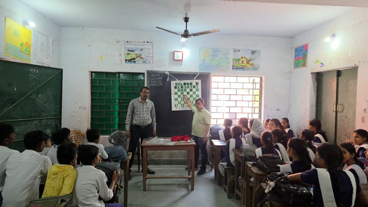 जगन्नाथ विद्यालय में शतरंज का दिया गया प्रशिक्षण