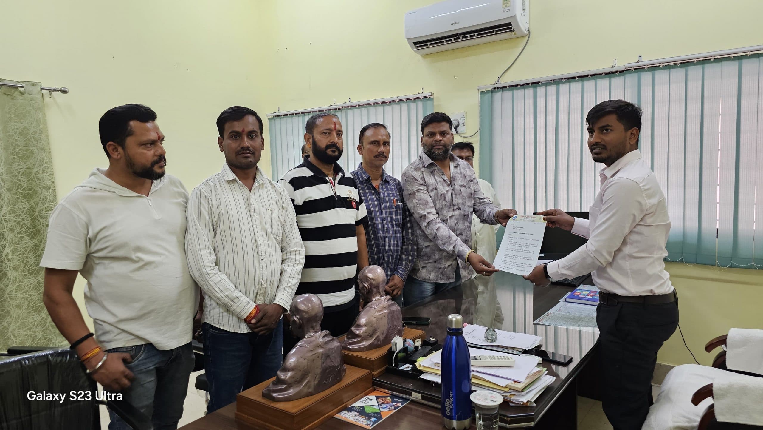 Jamshedpur news. सेवा ही लक्ष्य संस्था ने जनसमस्याओं को अविलंब दूर करने की मांग की