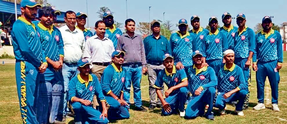 Chapra News : इलेक्ट्रिकल ने मैकेनिकल टीम को 57 रनों से हराया