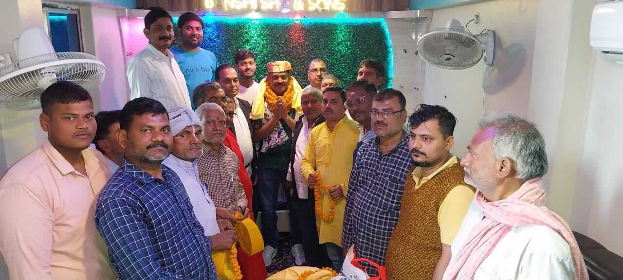 Madhubani News : जदयू जिला उपाध्यक्ष चुने जाने पर गुलाब साह सम्मानित