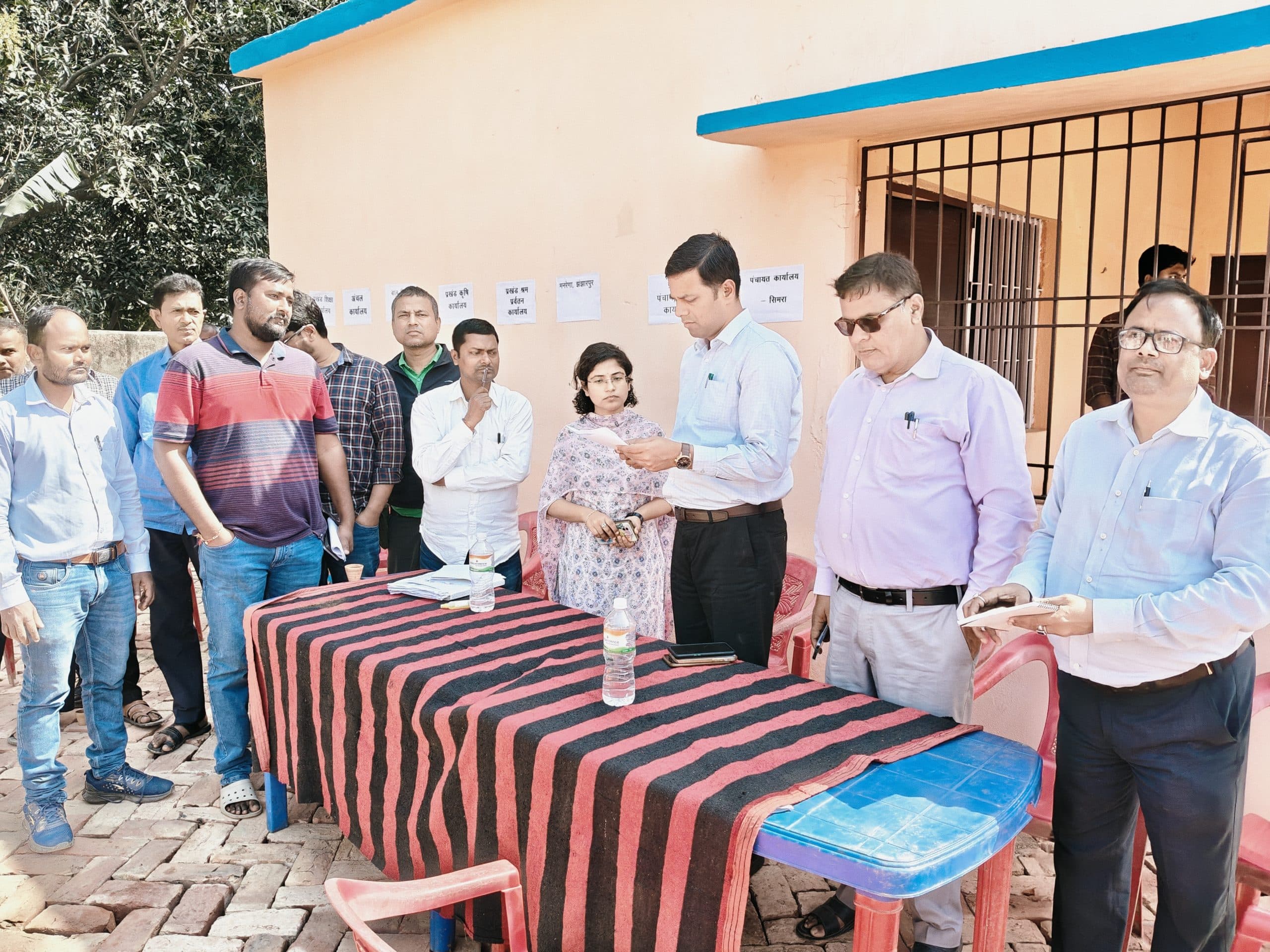 Madhubani News : शिकायतकर्ताओं को कार्रवाई करने का दिलाया भरोसा