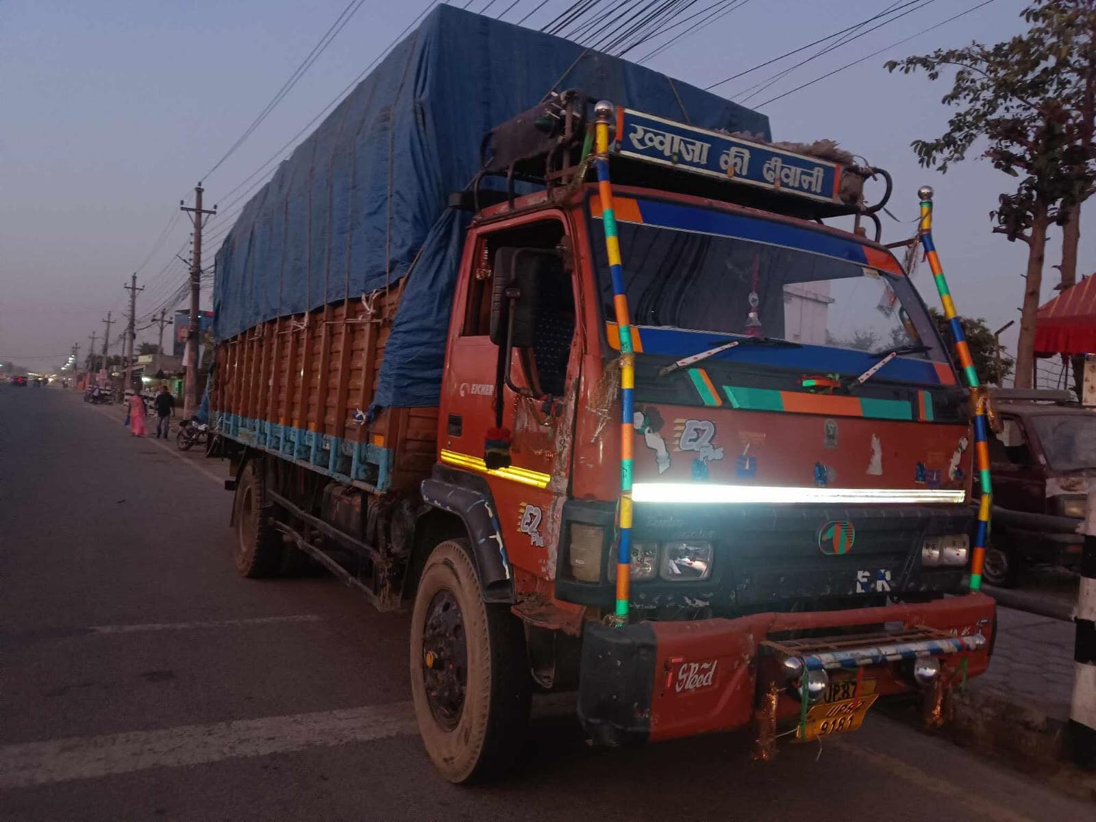 नेपाल पुलिस ने भारतीय ट्रक को किया जब्त