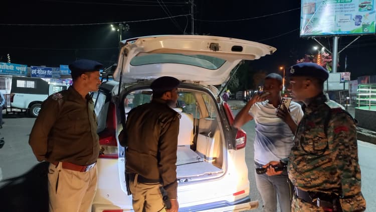 समकालीन अभियान में 75 अभियुक्त गिरफ्तार, न्यायिक हिरासत में भेजा