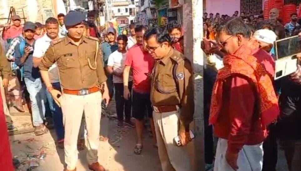 बाढ़ : माथे में गोली मार युवक की आत्महत्या, दिल्ली से आया था घर