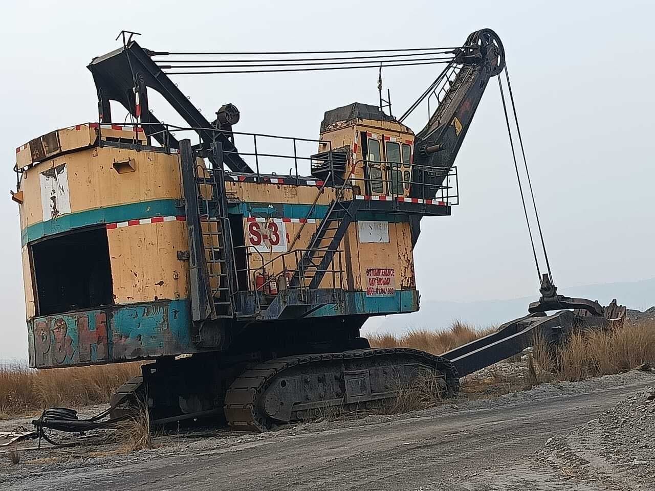 रिकॉर्ड उत्पादन करने वाली मशीनें अब कबाड़ में जाने को तैयार