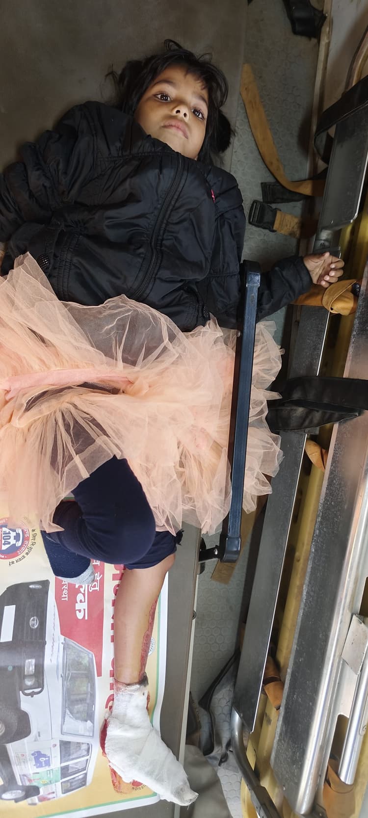 पालोजोरी में अलग-अलग सड़क दुर्घटना में चार घायल