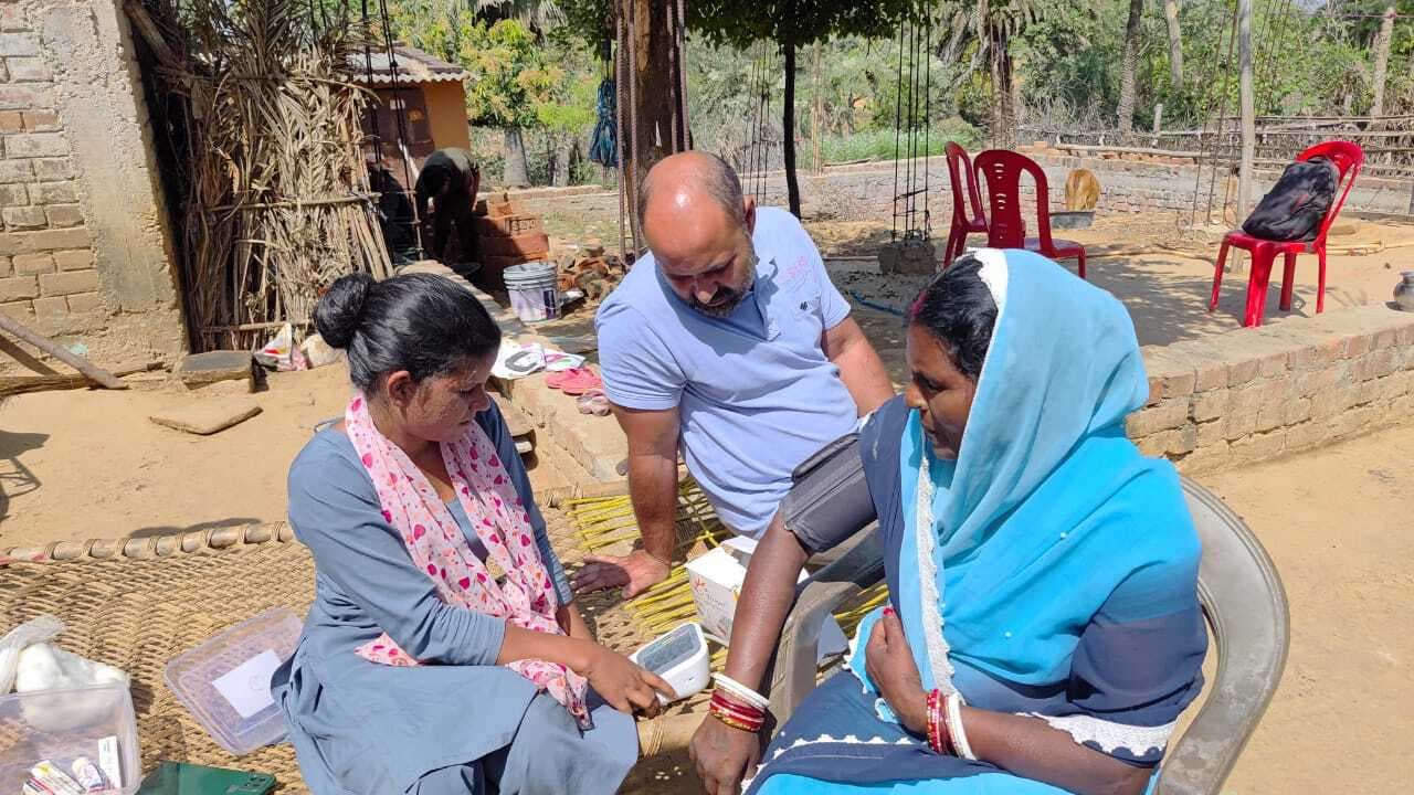 कटका गांव के महादलित समाज की पहली स्नातक बनी सीमा