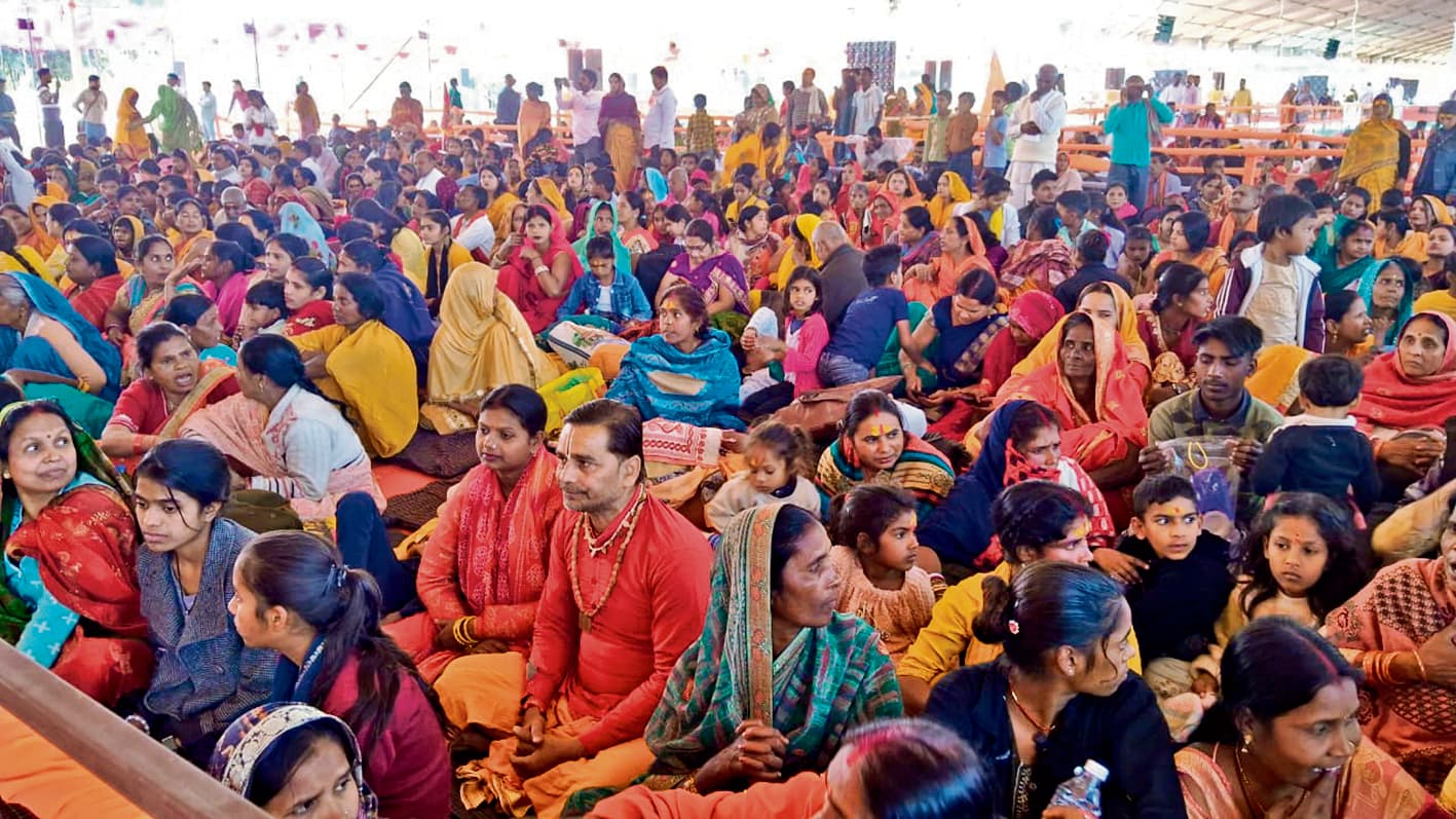 Gopalganj News  : हरि गुण गाकर जीवन बना ले पगला, हनुमान जी के भरोसे रहोगे, तो सब इच्छित काम होगा : पं धीरेंद्र कृष्ण शास्त्री