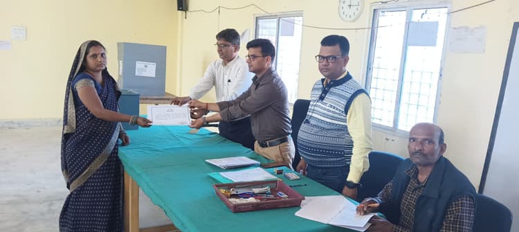 Madhubani News : कल्पना कुमारी निर्विरोध चुनी गयीं उप मुखिया