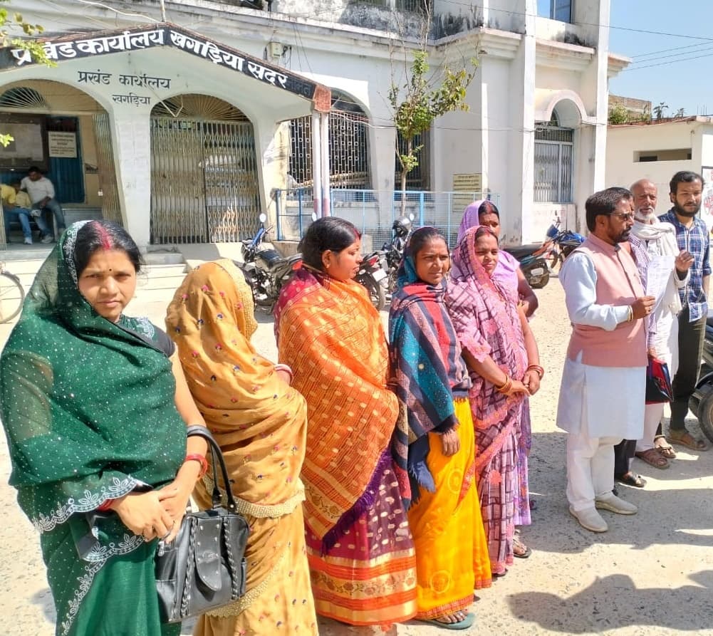 सदर प्रखंड प्रमुख व उप प्रमुख पर अविश्वास प्रस्ताव लाने की मांग