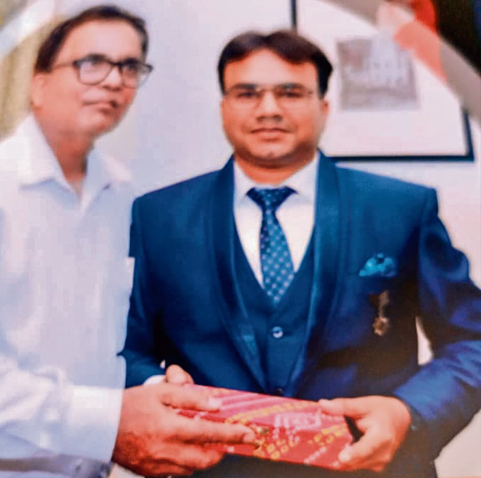 Gopalganj News  : बथुआ के रहने वाले डॉक्टर और उसके रिश्तेदार ने शादी के नाम पर किया फ्रॉड, यूपी के बरेली कोर्ट से समन जारी