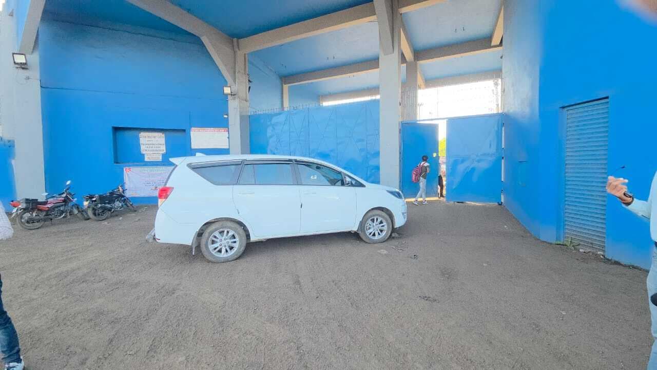 Giridih News: अतिवीर इंडस्ट्रीज के फैक्ट्री में जीएसटी का सर्वे