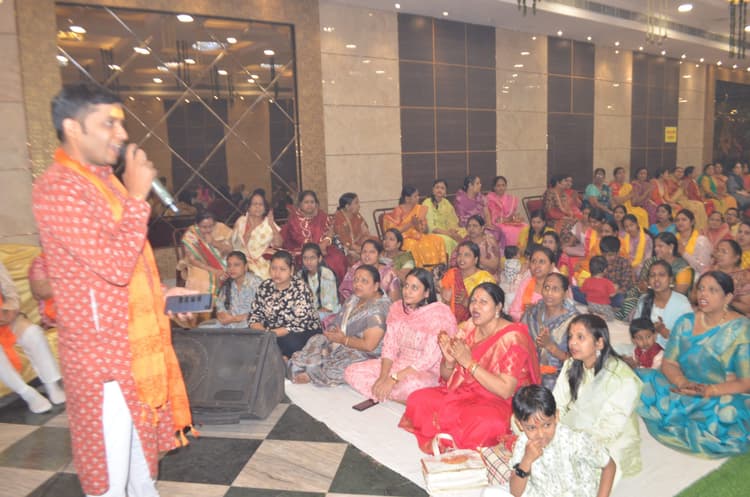 Dhanbad News : मां भीमेश्वरी देवी के वार्षिकोत्सव पर भीजन कीर्तन