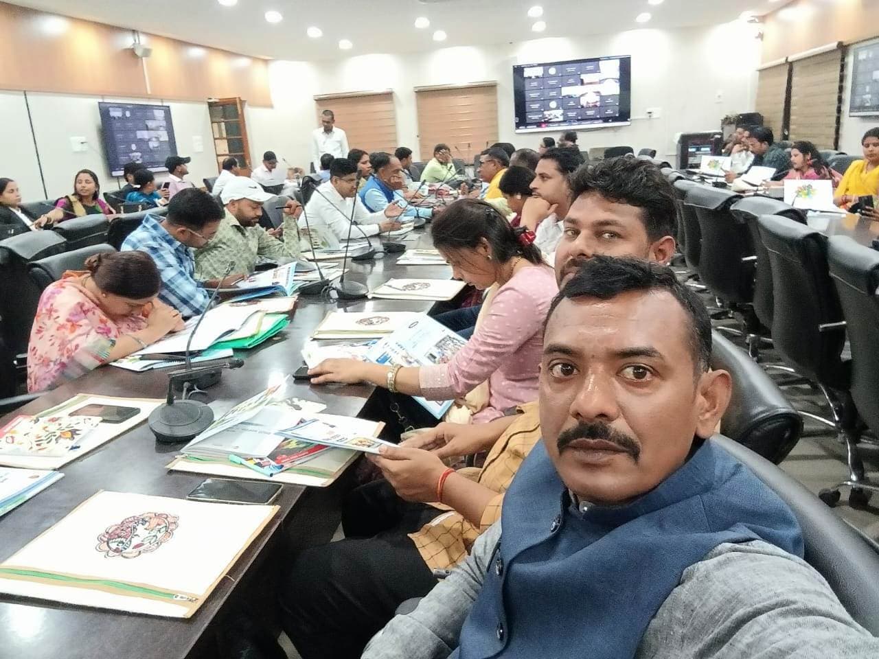 Bhagalpur News: तिलकपुर को मिला मॉडर्न महिला हितैषी पंचायत का गौरव