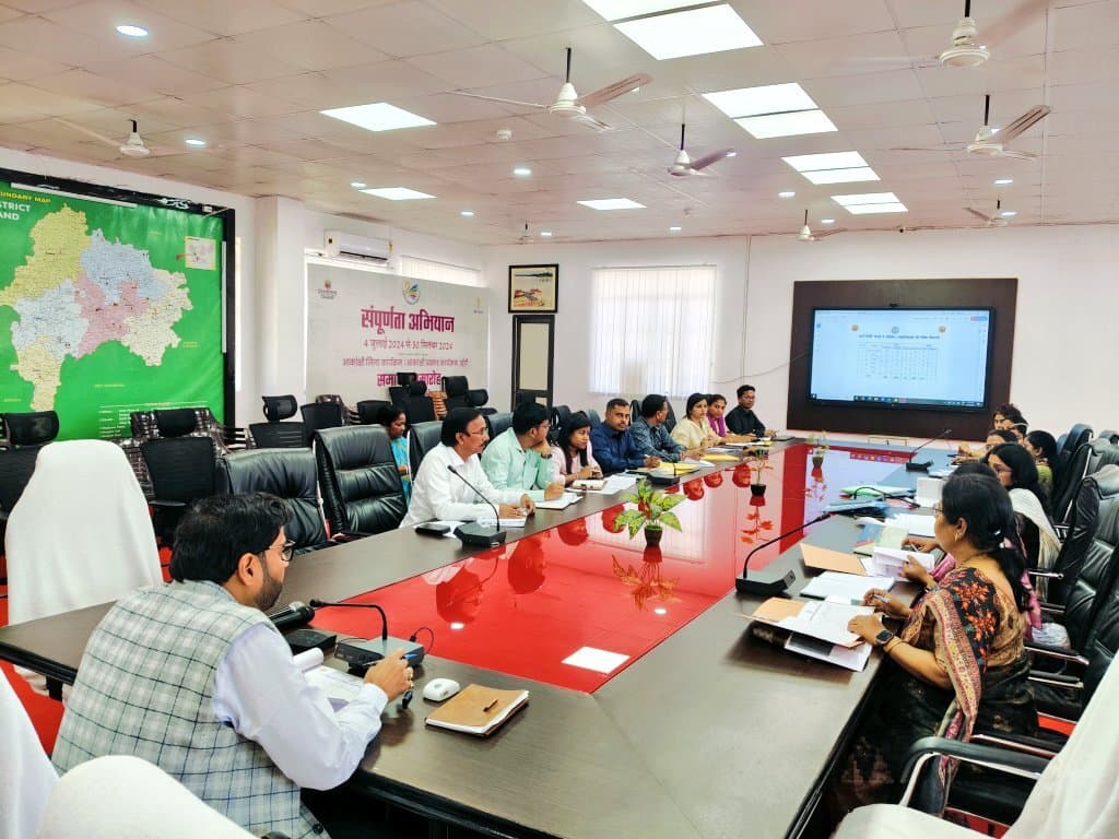 बेहतर काम नहीं करनेवाली सेविका-सहायिका पर ग्रामसभा के माध्यम से कार्रवाई करें