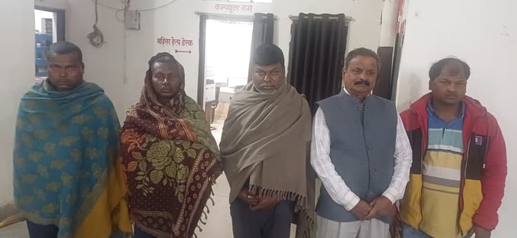 कोढ़ा पुलिस ने पांच वारंटियों को न्यायिक हिरासत में भेजा