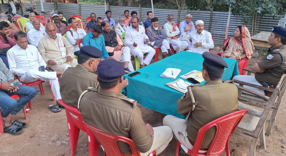 होली को लेकर बड़हरा थाना में शांति समिति की बैठक