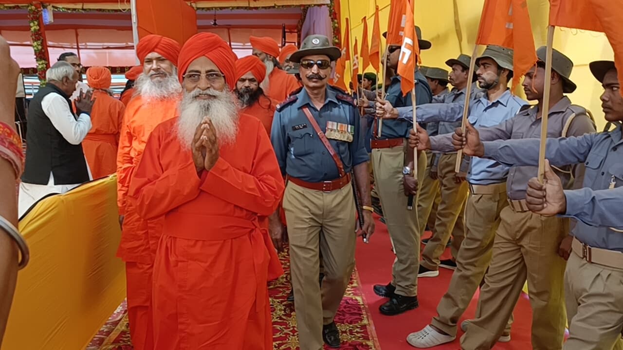 आध्यात्मिक चेतना से गुंजायमान हो रहा आनंद संभूति मास्टर यूनिट अमझर