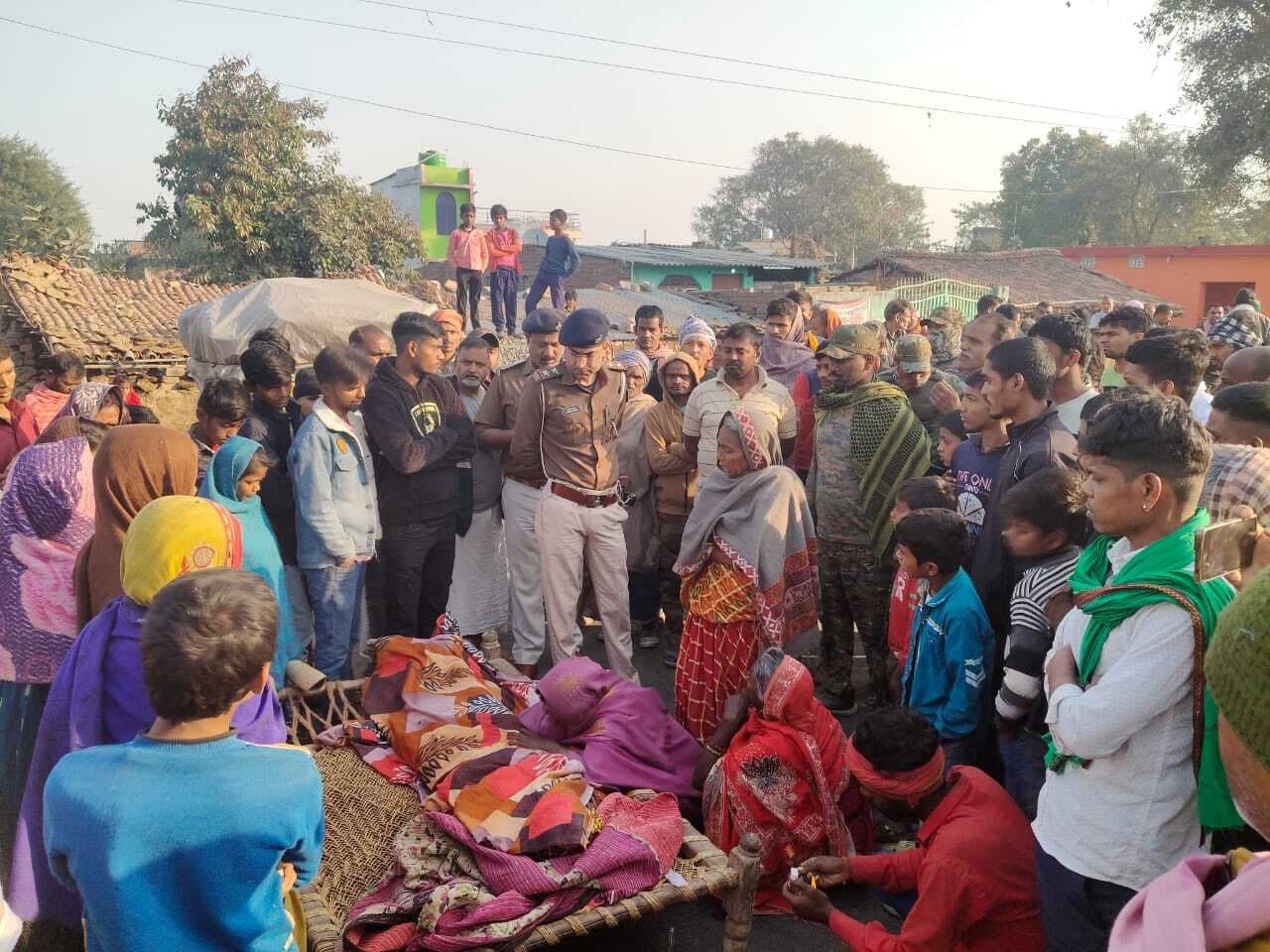 अज्ञात वाहन ने ठेला चालक को रौंदा, मौत, विरोध में एनएच-80 तीन घंटे रहा जाम