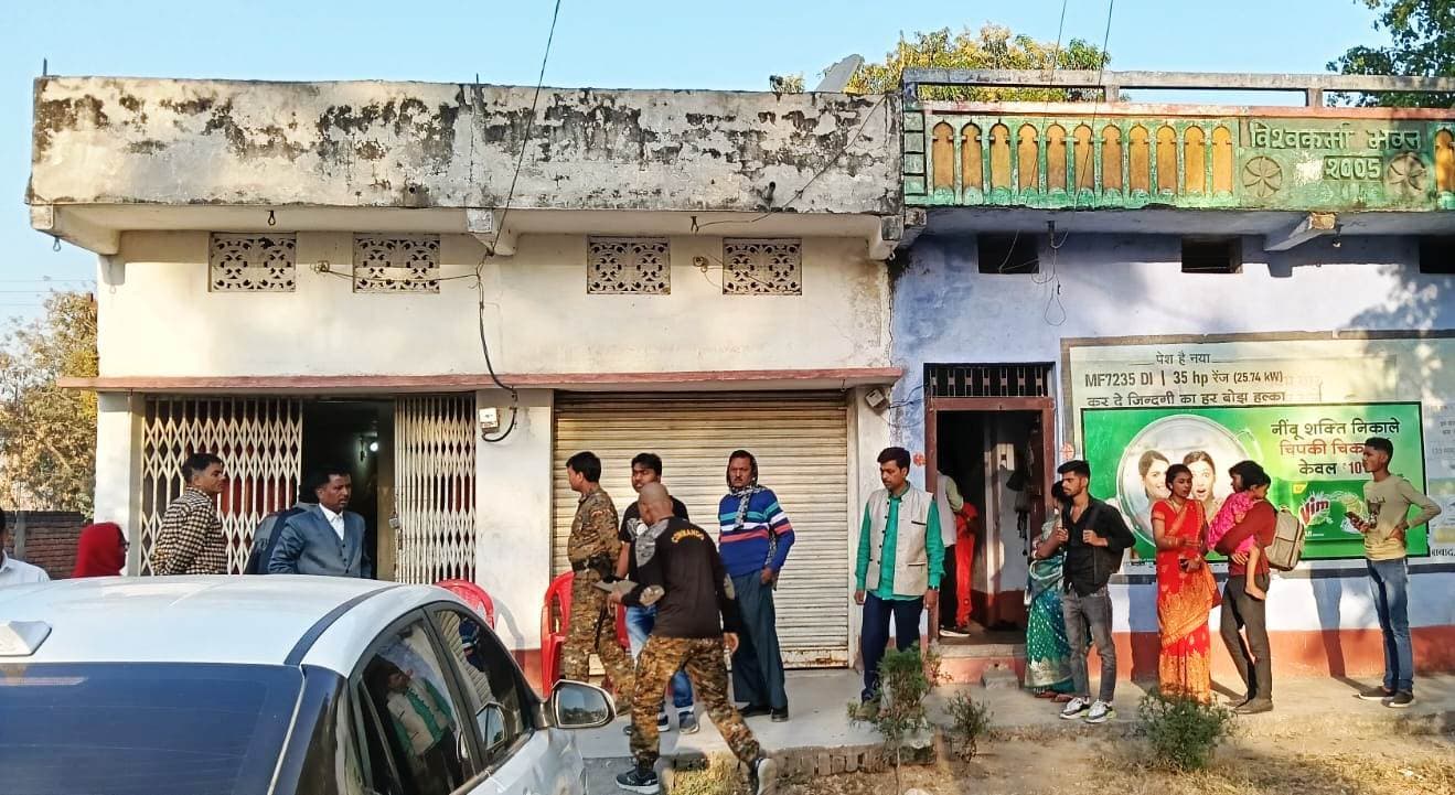 Aurangabad News : बेखौफ चोरों ने तीन घरों को बनाया निशाना