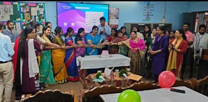 Chaibasa News : सुई-धागा रेस में स्टेला सेलबम व रानी फरहत बनीं विजेता