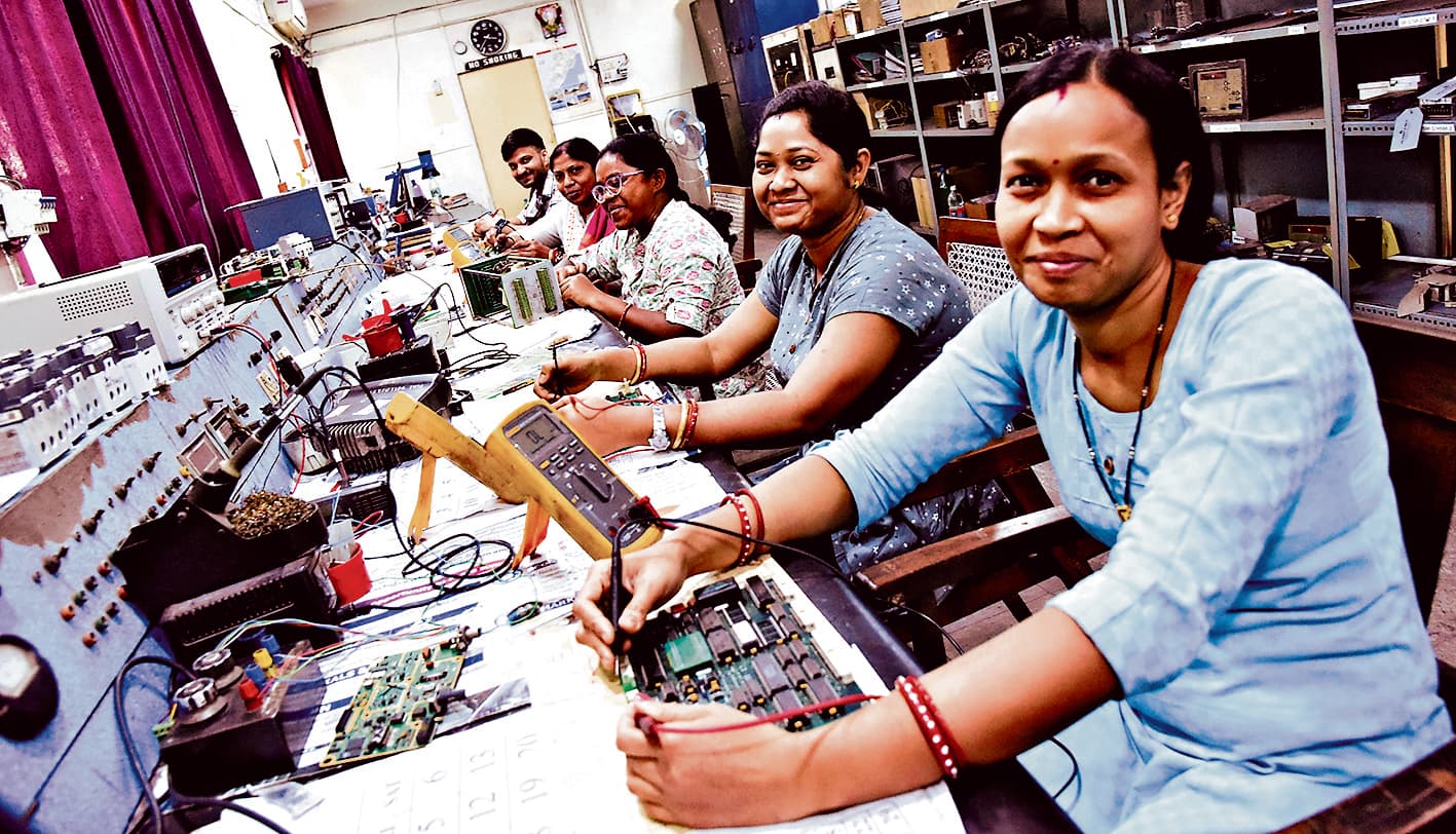 Rourkela News: आरएसपी की महिला कर्मचारियों ने इस्पात उद्योग में मनवाया प्रतिभा का लोहा