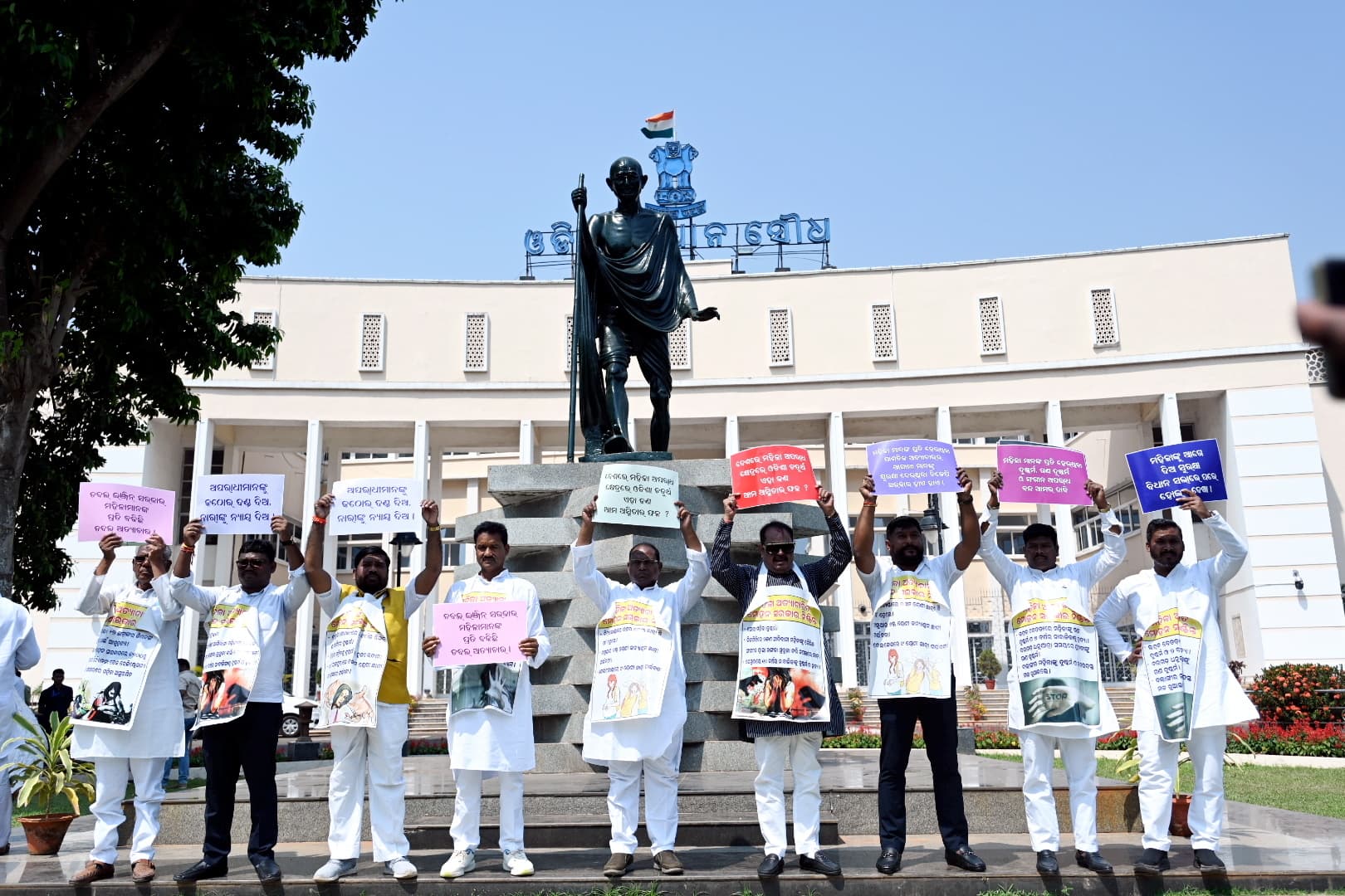 Bhubaneswar News: बीजू बाबू के अपमान के मुद्दे पर विपक्ष का ओडिशा विधानसभा में हंगामा, प्रश्नकाल व अन्य कार्यक्रम नहीं हो सका