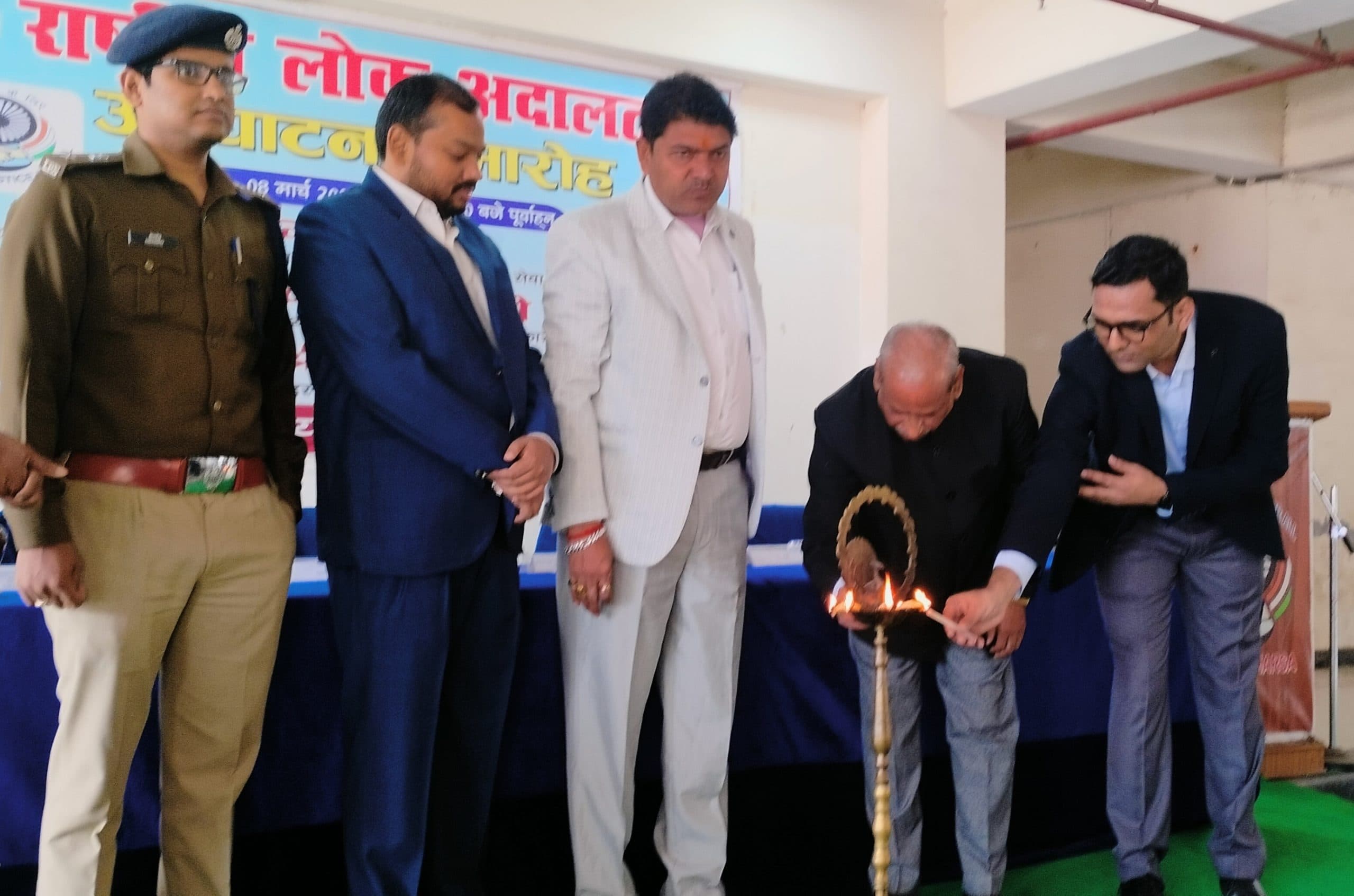 दो परिवार की कटुता को समाप्त कर खुशियां लाती है राष्ट्रीय लोक अदालत