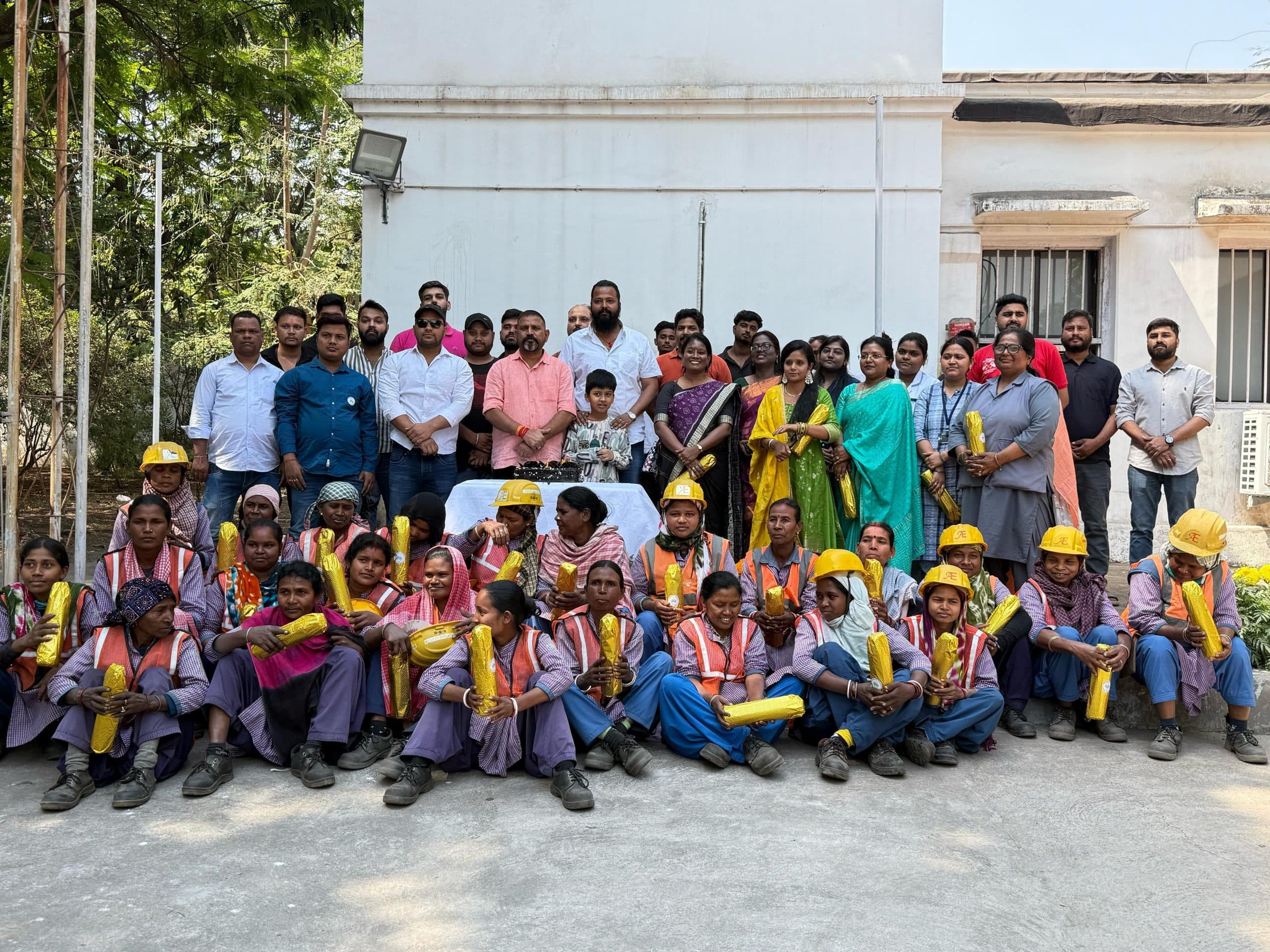 Jamshedpur news. एया फाउंडेशन ने महिला दिवस पर नारी शक्ति को किया सलाम