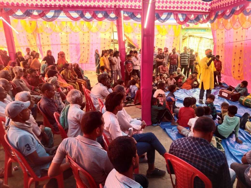 नुक्कड़ नाटक के माध्यम से किसानों को किया गया जागरूक