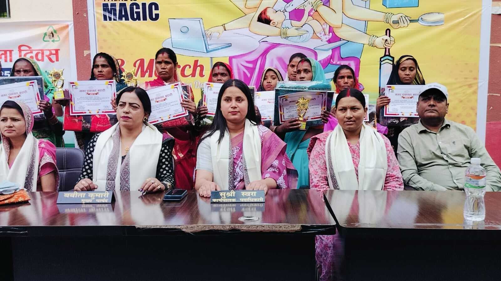 अपने हक के लिए महिलाओं को आगे आने की है जरूरत: बबीता