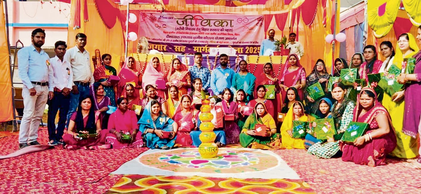 Gopalganj News : फुलवरिया में रोजगार मेले में 849 आदेवन आये, 114 को मिला रोजगार