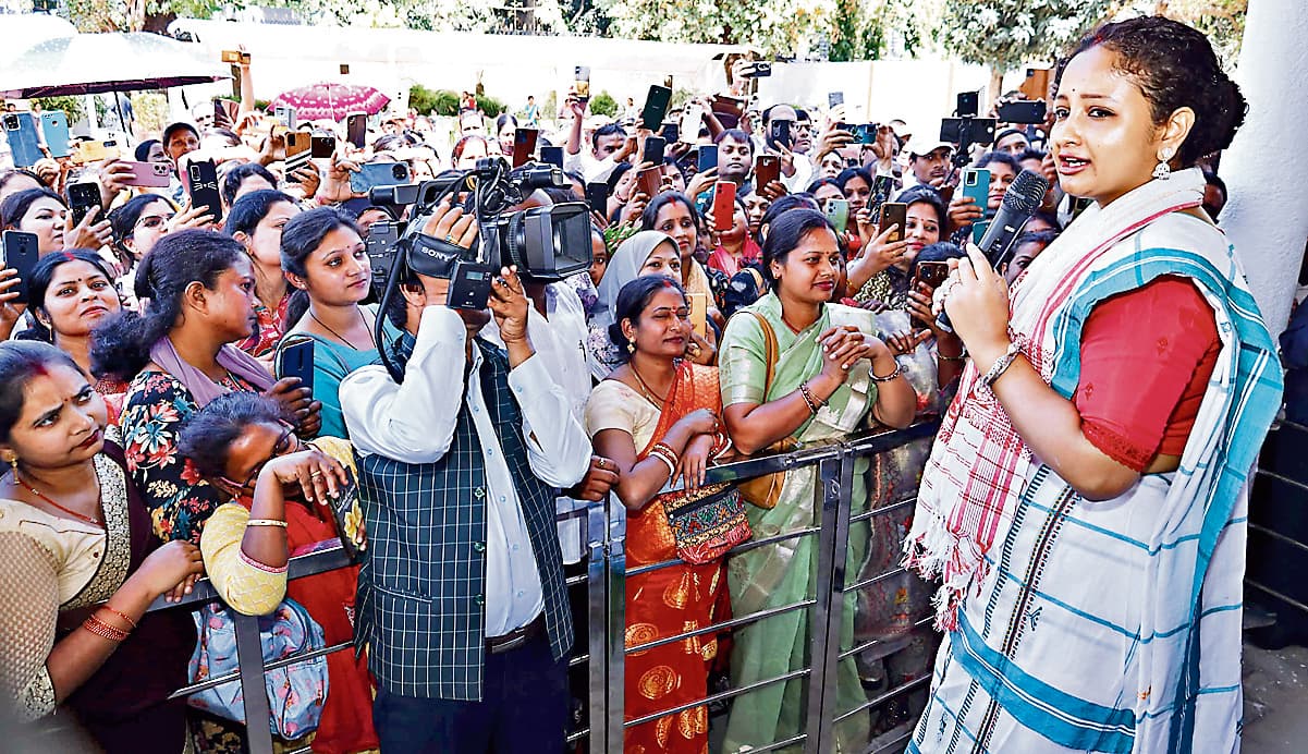 Ranchi News : महिलाओं को आत्मनिर्भर बनाने की कोशिश कर रही है सरकार : कल्पना