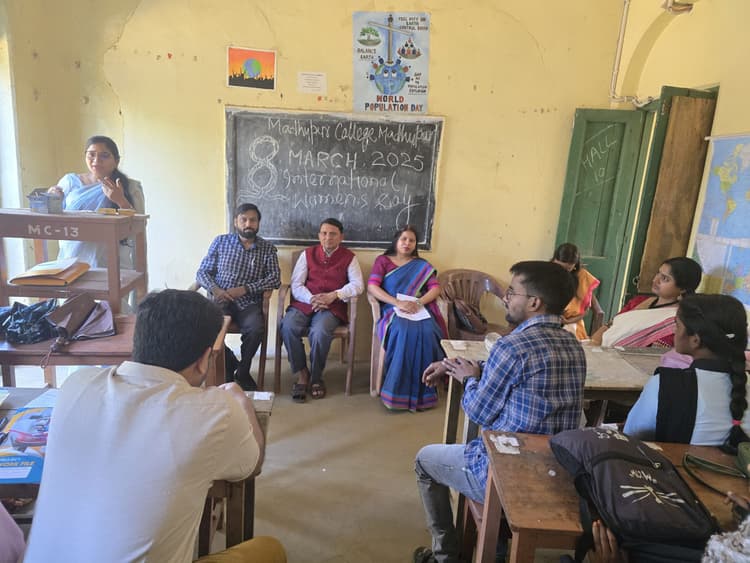 महिलाओं के अधिकार और सम्मान पर दिया बल