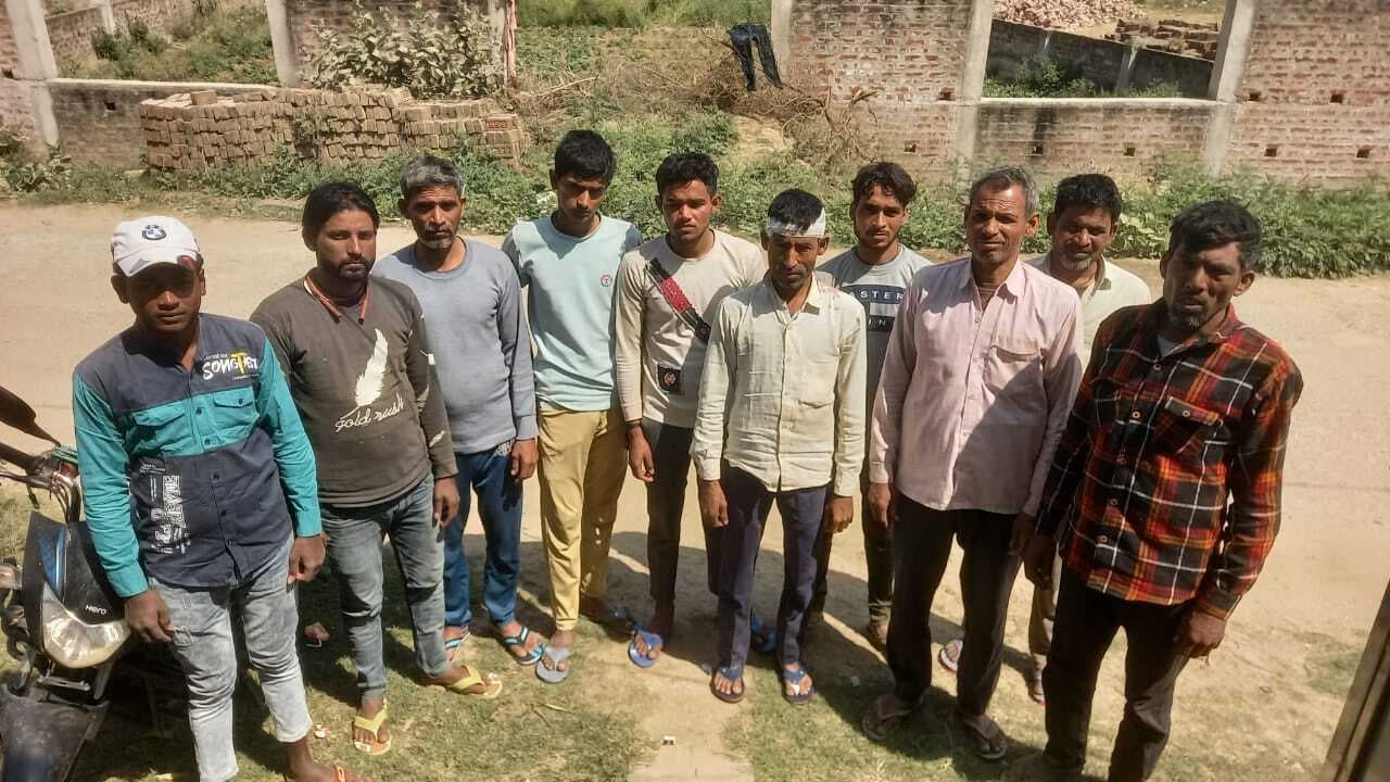 निर्माणाधीन ईंट भट्ठे में मजदूरों से मारपीट