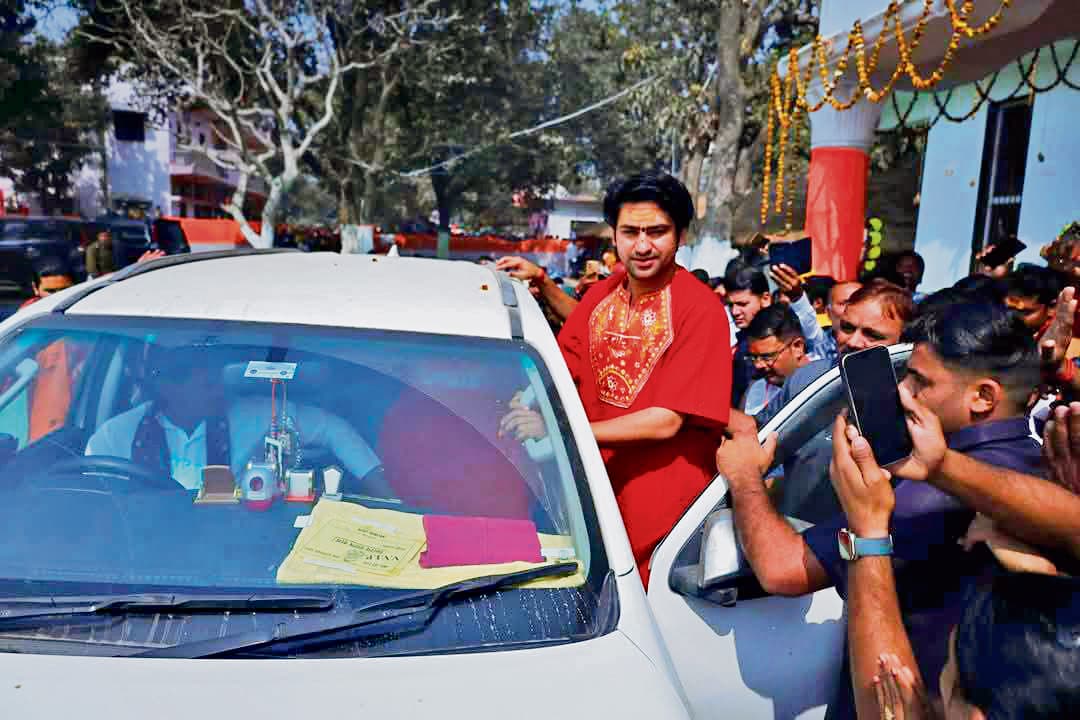 Gopalganj News : परमिशन मिले तो पाकिस्तान में भी सुनायेंगे रामकथा : पं धीरेंद्र शास्त्री