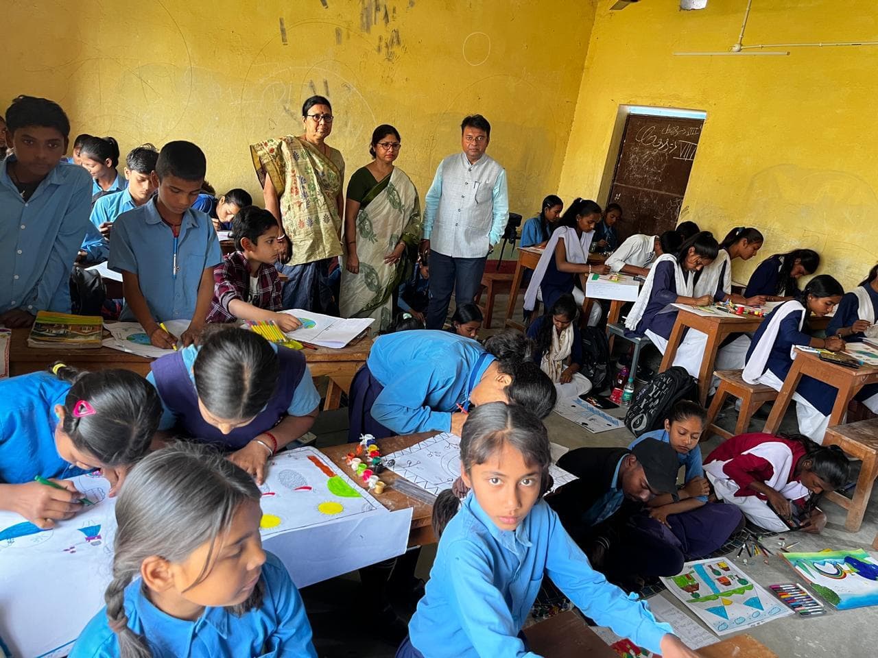 Madhubani News : चित्रकला, गणित, ओलंपियाड में बच्चों ने दिखायी प्रतिभा