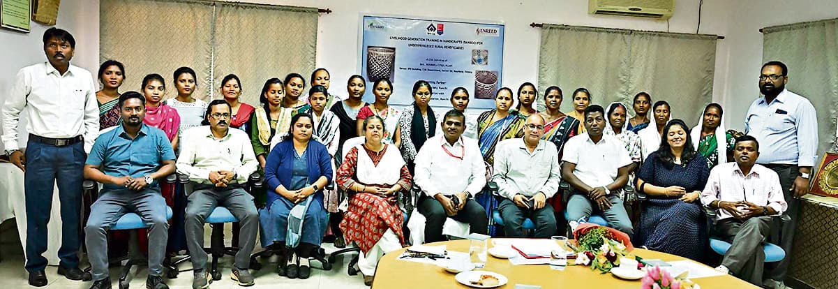 Rourkela News: आरएसपी के बांस हस्तशिल्प प्रशिक्षण से ग्रामीण कारीगरों को बनाया जायेगा सशक्त